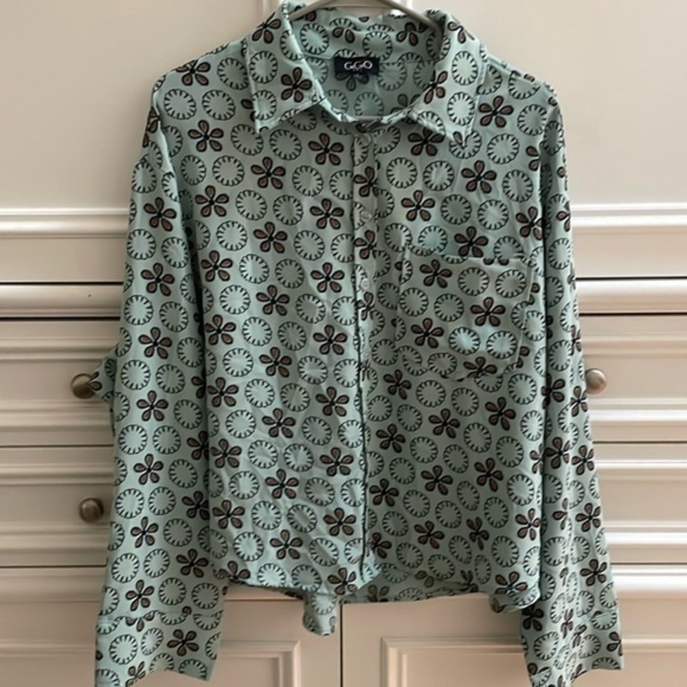 Gigio long sleeved blouse size large EUC